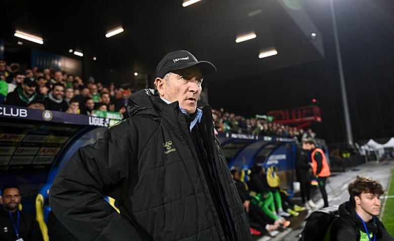 Illustration : "Rodez - ASSE : Montanier change tout, son coup de poker pour sauver la montée !"