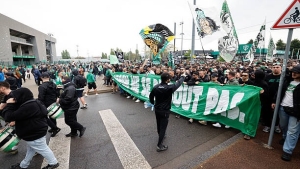 Illustration : ASSE : "Ils n'ont pas triché !", Montanier explose après son échange musclé avec les supporters