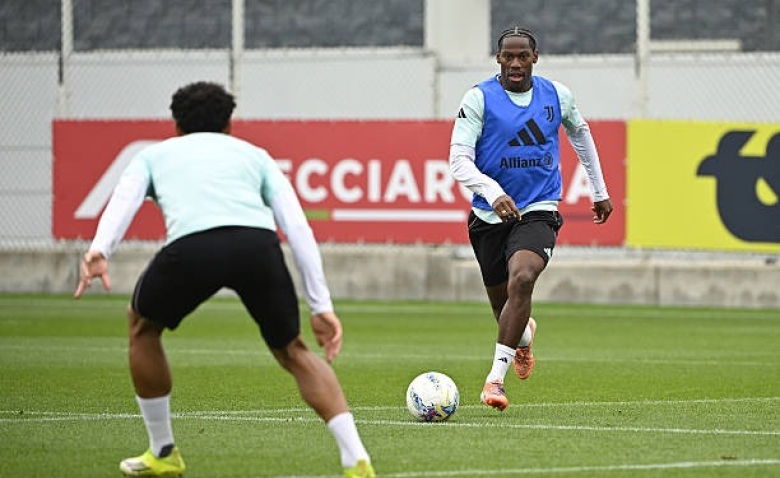 Illustration : "Mercato : Jonathan David à l'OM ou à l'OL ? La réponse cash tombe pour le Canadien"