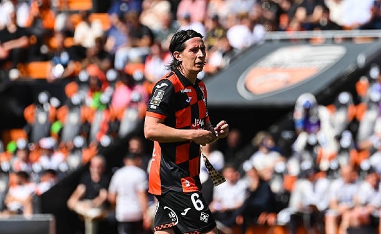 Illustration : "FC Lorient : « C’est un scandale », Laurent Abergel explose après le départ d’Olivier Pantaloni"