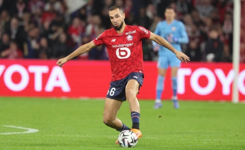 Illustration : "Mercato Rennes : Deux pistes de Ligue 1 étudiées en prévision du retour en Europe !"