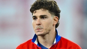 Illustration : Mercato : Le PSG prêt à claquer 150 M€ pour Julian Alvarez, le Barça jette l'éponge !