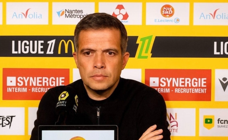 Illustration : "Mercato Nantes : Luis Castro prépare un sale coup à son ancien club sur le marché des transferts"