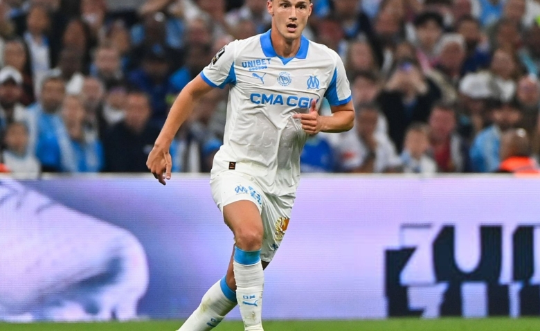 Illustration : "Mercato OM : Benjamin Pavard va quitter Marseille pour un retour en Italie !"