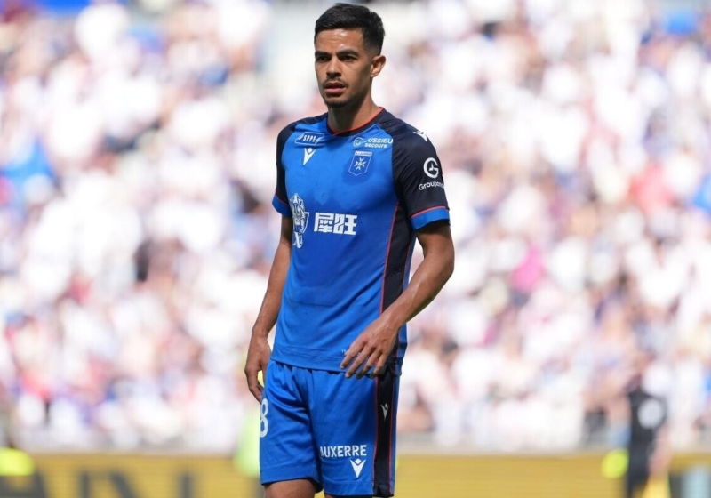 Illustration : AJ Auxerre : Romain Faivre parti pour rester une saison de plus en Bourgogne !