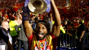 Illustration : RC Lens : La MLS tente Saint-Maximin, mais Leca ne veut pas lâcher son dynamiteur !