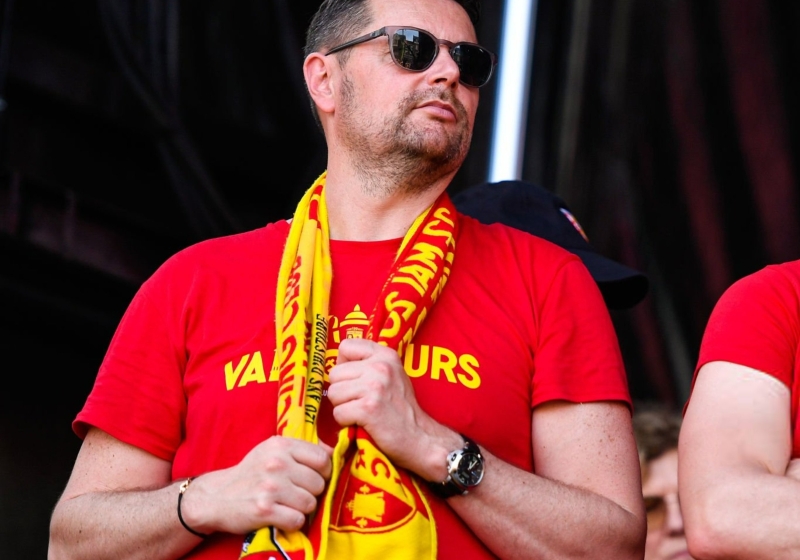 Illustration : RC Lens : Pierre Sage s'approche de Crystal Palace, Bollaert retient son souffle !