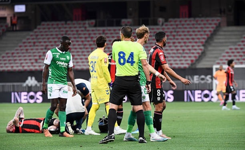 Illustration : "ASSE : Un scénario invraisemblable pourrait ramener les Verts en Ligue 1"