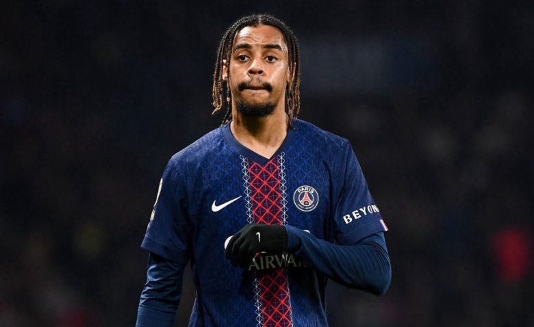 Illustration : "PSG : Une star parisienne dans le viseur de Liverpool, un départ XXL se profile !"