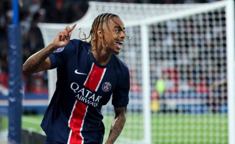 Illustration : "Mercato PSG : Bradley Barcola peut rapporter très gros à Paris"
