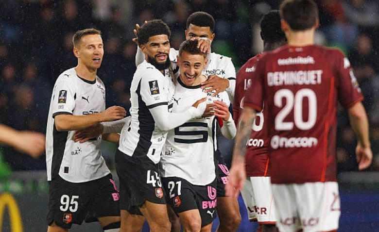 Illustration : "Mercato Rennes : un renfort offensif abordable dans le viseur"