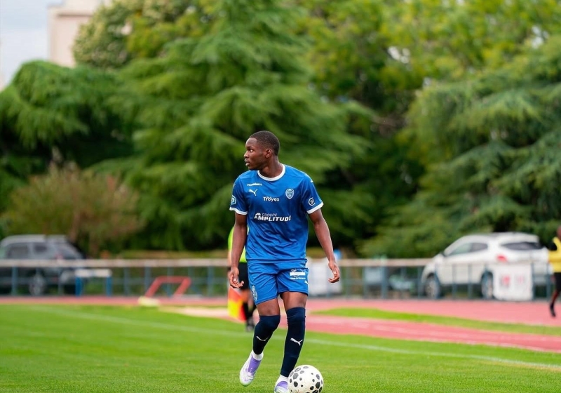 Illustration : Mercato ESTAC : plusieurs clubs se positionnent sur une pépite de Troyes