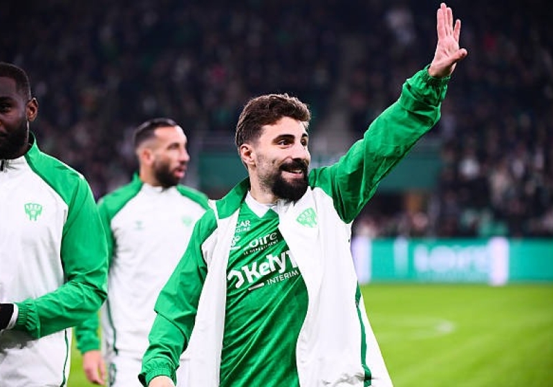 Illustration : Mercato ASSE : Un cador européen dégaine une offre à 8 chiffres pour Davitashvili !