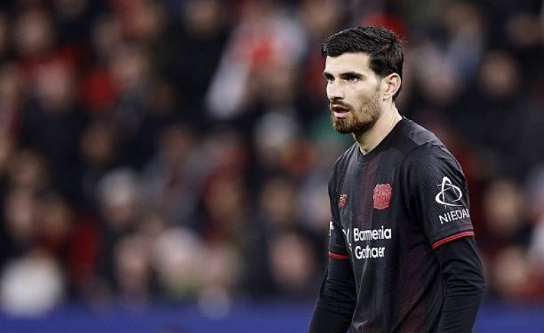 Illustration : "Mercato : Estéban Lepaul, la clé secrète pour faire revenir Martin Terrier à Rennes !"