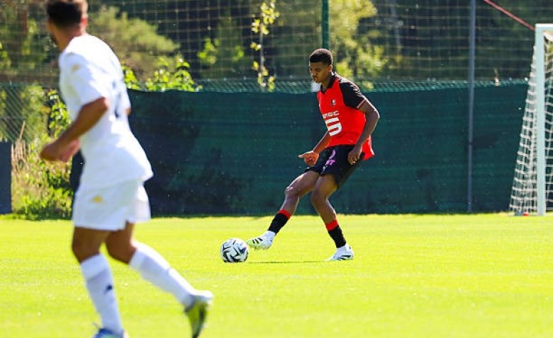 Illustration : "Mercato Rennes : Une pépite de 20 ans fait saliver plusieurs cadors européens"
