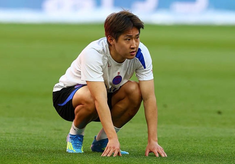 Illustration : Mercato PSG : Transféré pour 40 M€, Kang-in Lee retenu en Corée du Sud par la loi