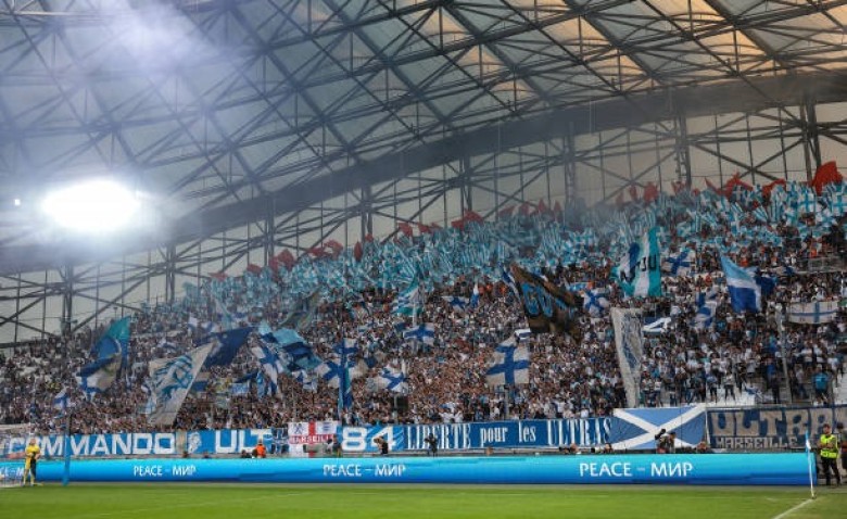 Illustration : "Mercato OM : Volte-face pour le nouveau gardien, une piste s'effondre déjà"