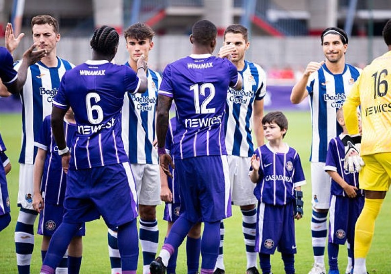 Illustration : Mercato Toulouse : Entre départs au point mort et cadres convoités, la panique avant d'affronter Lyon ?