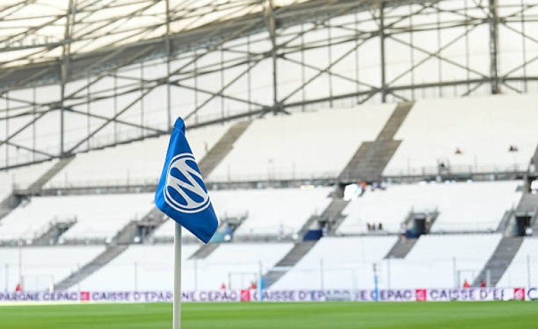 Illustration : "Mercato OM : Le Celtic Glasgow débourse 6 M€ et double Marseille pour un attaquant"