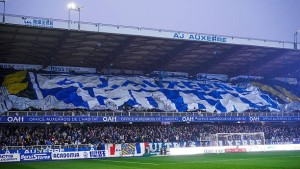 Illustration : Mercato Auxerre : Gros chèque et gros salaire en moins, l'AJA acte un nouveau départ !