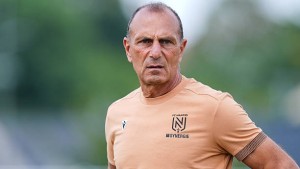 Illustration : Ligue 2 : Licenciement choc au FC Nantes après seulement trois journées !