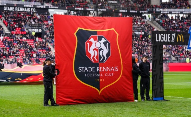 Illustration : "Mercato Rennes, OM : Un ancien buteur marseillais comme plan B en cas d'échec Martin Terrier !"