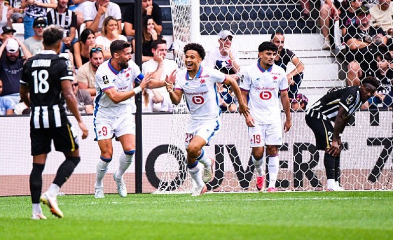 Illustration : "Mercato LOSC : Une arrivée XXL enregistrée pour pallier le départ de Matias Fernandez-Pardo !"