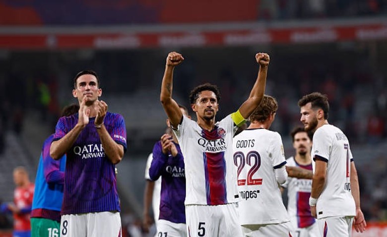 Illustration : "Mercato PSG : Un chèque colossal de 55 millions d'euros débloqué pour une pépite !"