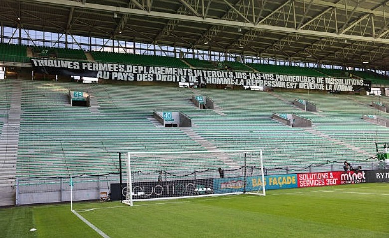 Illustration : "Mercato ASSE : Un double dossier à 40 millions d'euros secoue le Forez !"