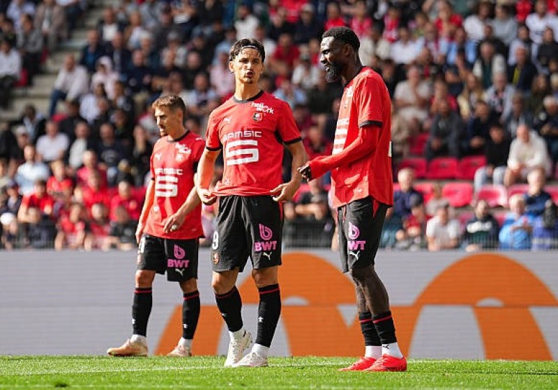 Illustration : Mercato Rennes : La direction bretonne s'offre un renfort de poids au bout du suspense