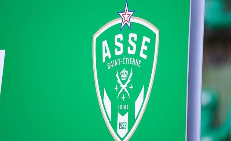 Illustration : "Mercato ASSE : Les Verts coiffent le LOSC et Nice au poteau pour une pépite !"