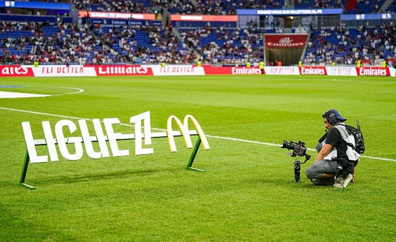 Illustration : "Mercato : Le GOAL FC réalise un bien joli coup avec la signature d'un ancien de l'OL"