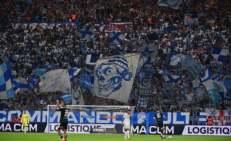 Illustration : "OM : Le club annonce un accord capital à quelques jours du Classique !"