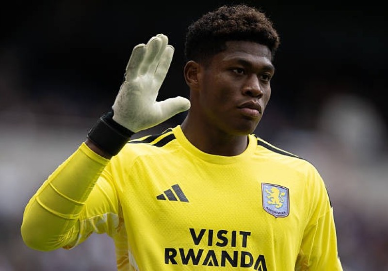 Illustration : Mercato : Zion Suzuki snobe le PSG et fait déjà sensation en Premier League