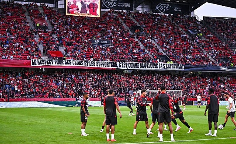 Illustration : "Stade Rennais : Gros coup dur pour l'AJA juste avant d'aller au Roazhon Park"