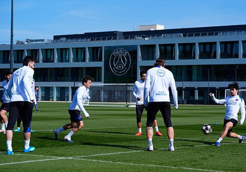 Illustration : PSG - Le Mans : Deux forfaits médicaux s'ajoutent aux cadres mis au repos à Paris
