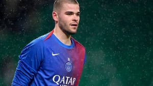 Illustration : Mercato PSG : Tottenham et l'AS Monaco à l'affût pour relancer Lucas Chevalier