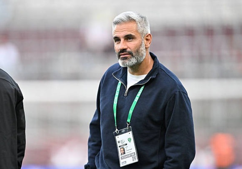 Illustration : Mercato : L'ASSE s'active en coulisses pour blinder son attaquant vedette
