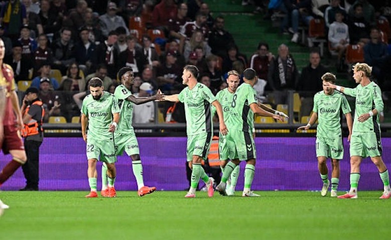 Illustration : "ASSE : Pas de doublure, bricolage tactique... le point noir du leader de la Ligue 2"