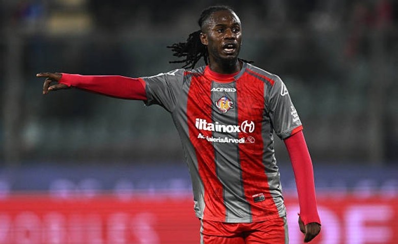 Illustration : "Mercato Rennes, Lens : Cet obstacle qui menace le transfert de Warren Bondo"